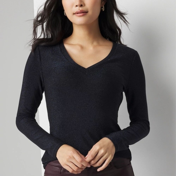 White House Black Market Tops - NWT White House‎ Black Market Women's Navy V-Neck Top